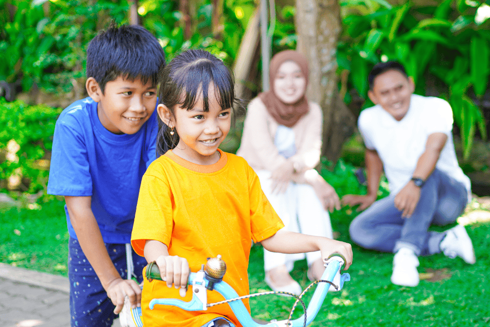 Inspirasi 5 Kegiatan Membangun Ikatan dengan Anak di Hari Libur