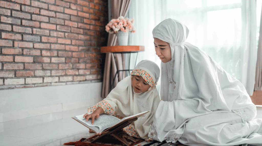 Peran Penting Ibu Sebagai Madrasah Pertama Bagi Anak-Anaknya