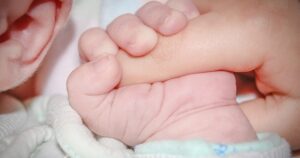 Bagaimana Cara Menghitung Hari ke-7 Kelahiran Bayi?