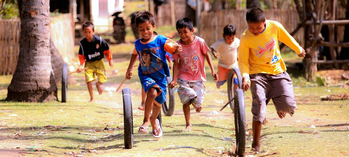 Yuk Latih Si Kecil Agar Ia Pandai Bersosialisasi